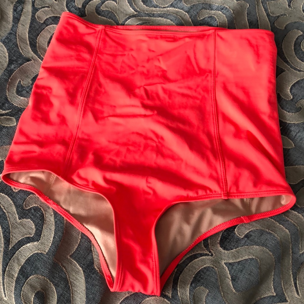 EUC Kortni Jeane ext high waist bottom coral